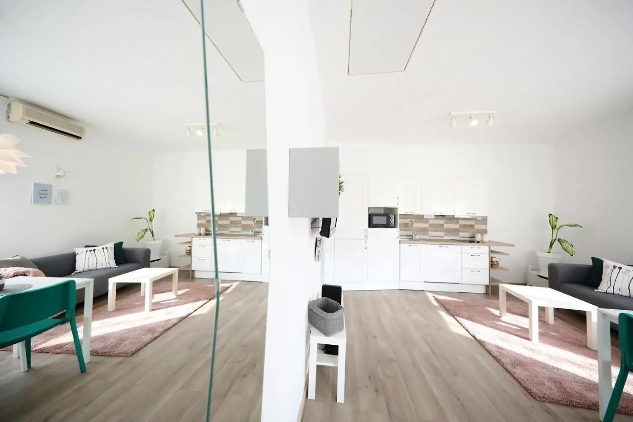 Old Town Stylish Studio Apartment Andi Zadar